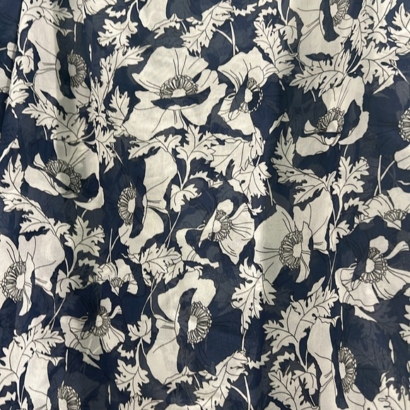 Zara semi sheer floral blouse - Picture 2 of 3